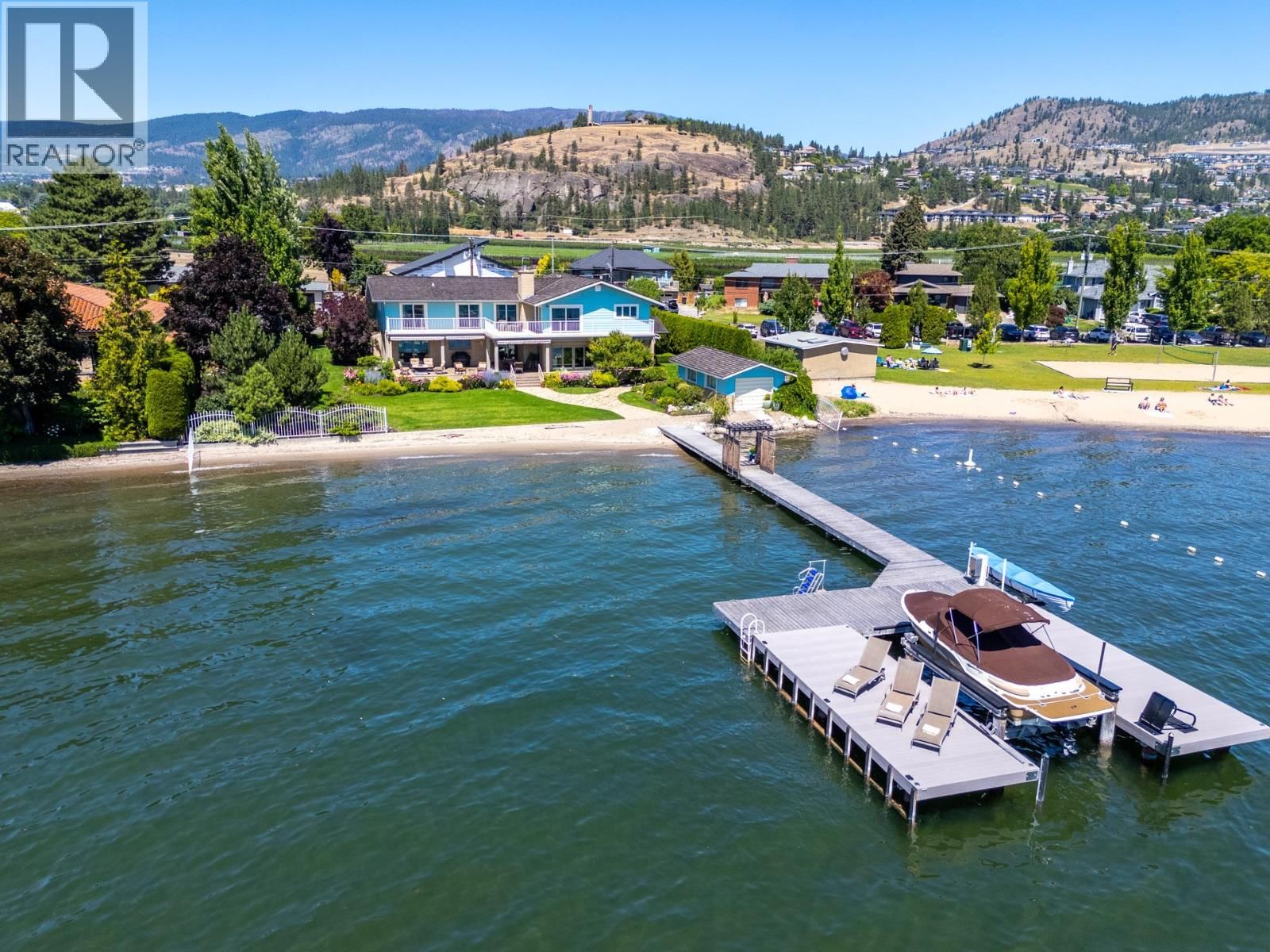 Waterfront setting at 1601 Pritchard Drive